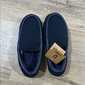 Men's navy blue memory foam slippers - 9